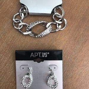 Bracelet and earring set